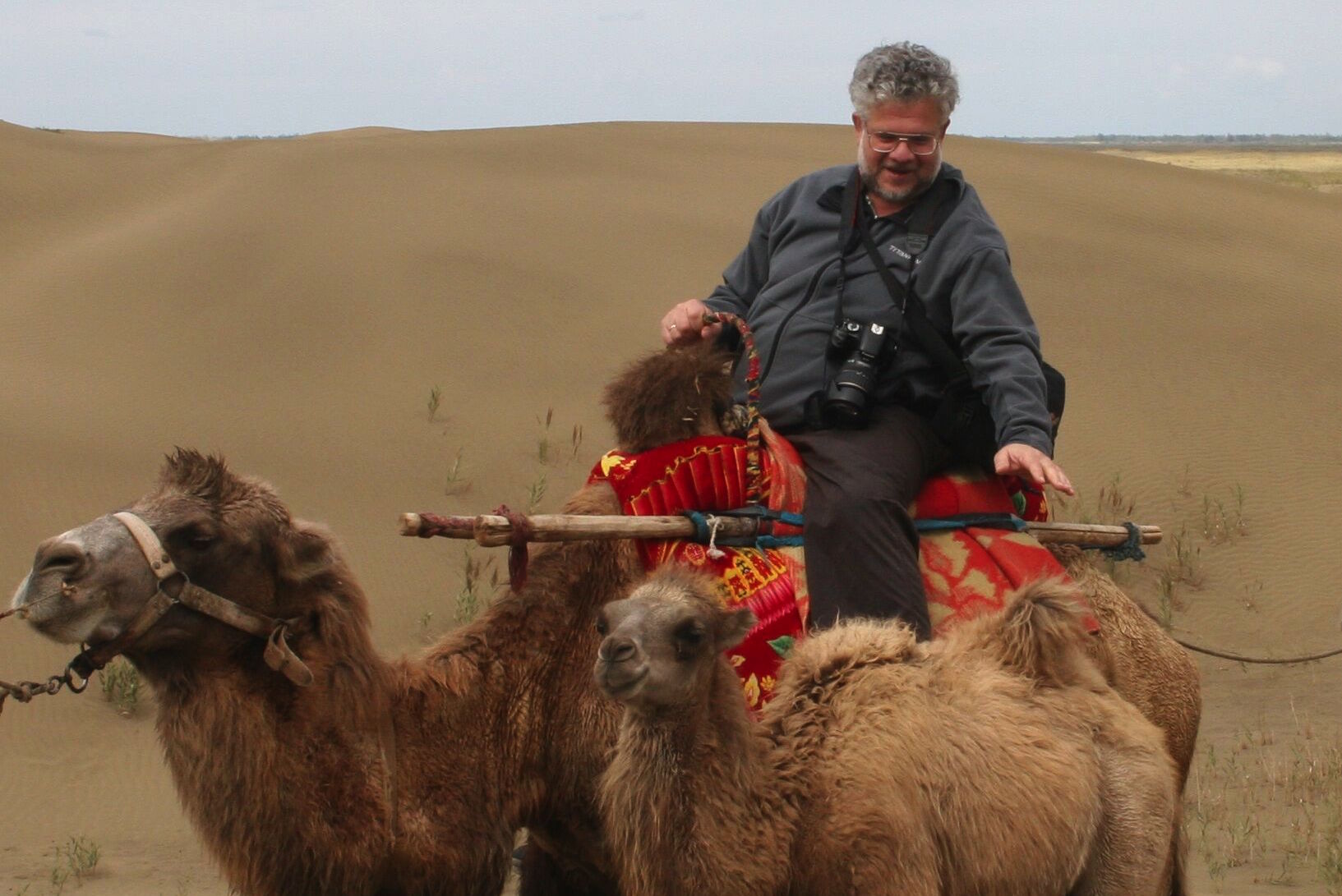 Директор МАЭ РАН Юрий Чистов во время экспедиции в Китай, 2008